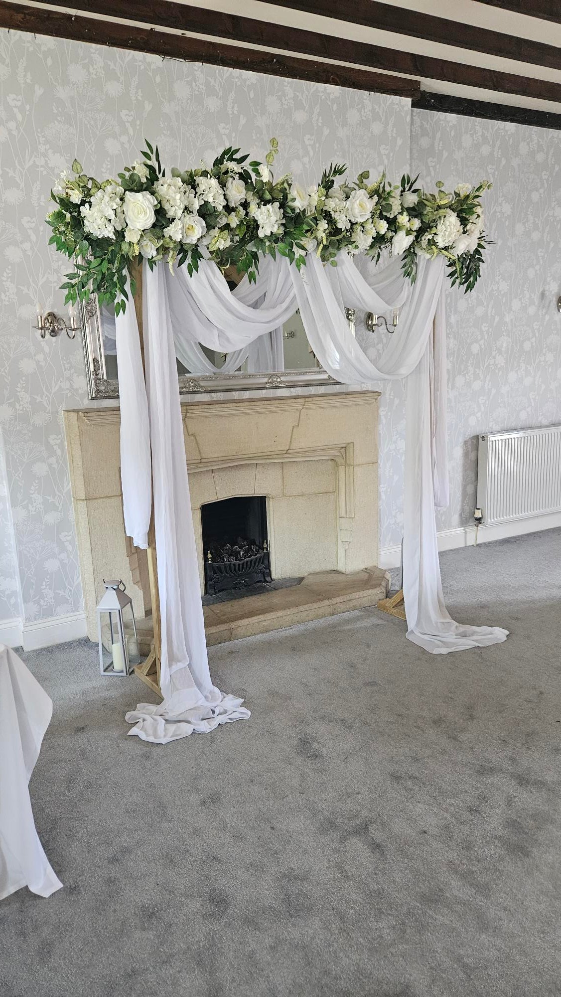 Wooden or Metal Arch