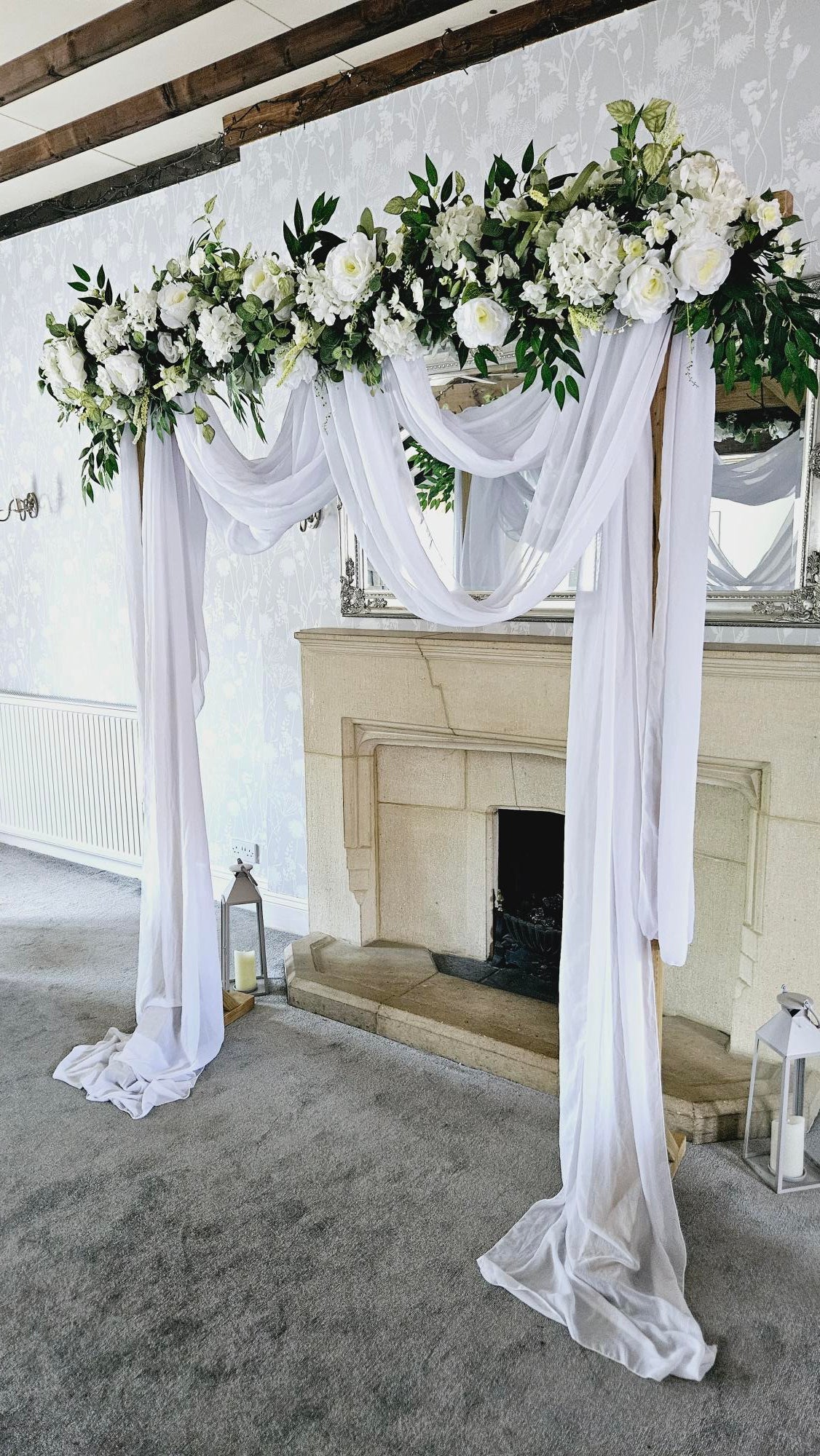 Wooden or Metal Arch