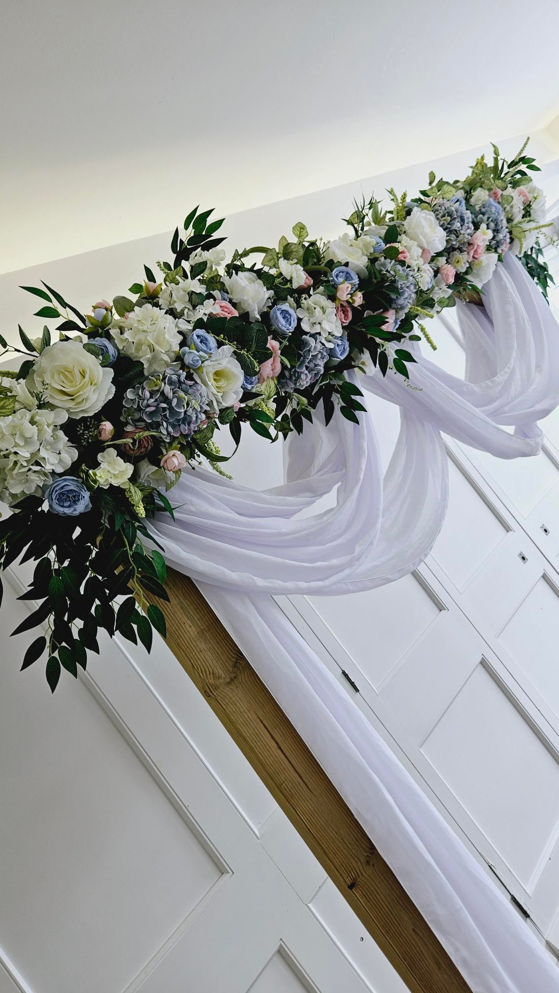 Wooden or Metal Arch