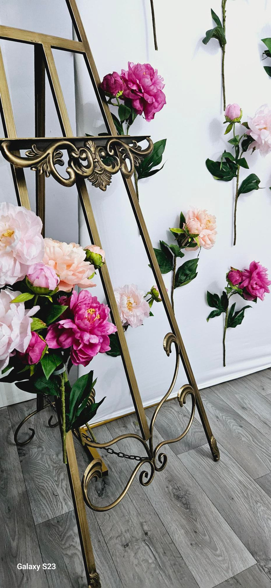 The Bloom Bar Backdrop