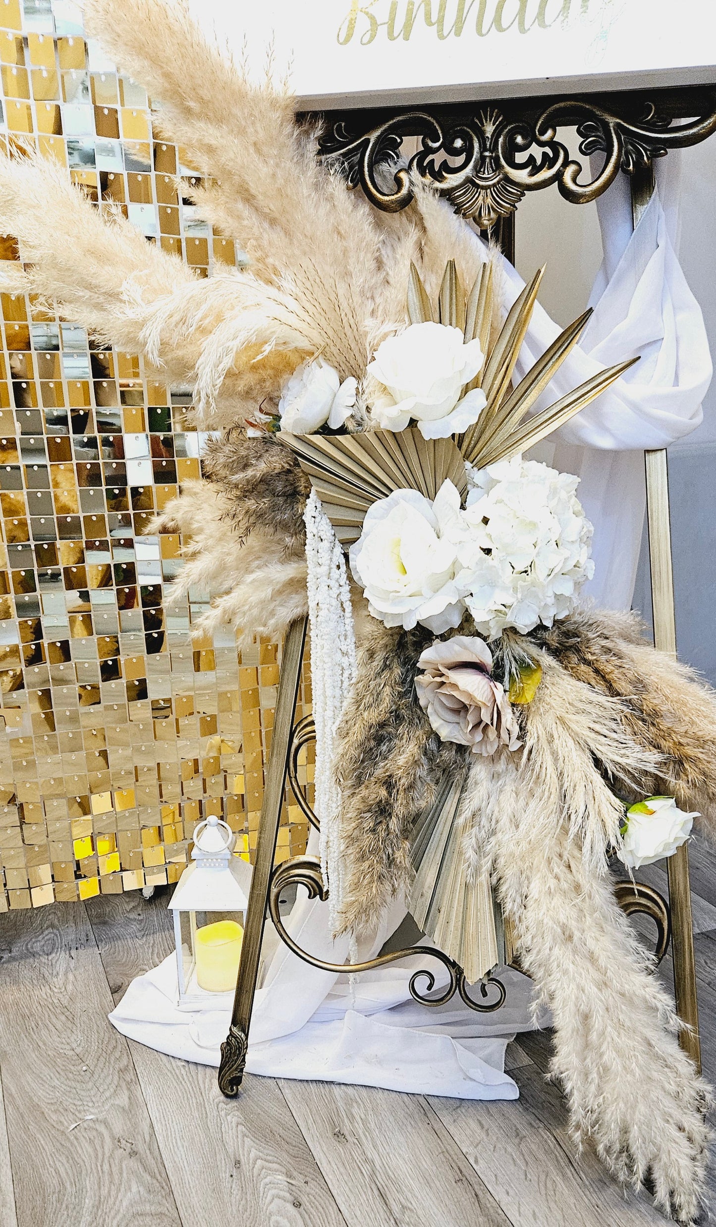 Gold Shimmer Wall