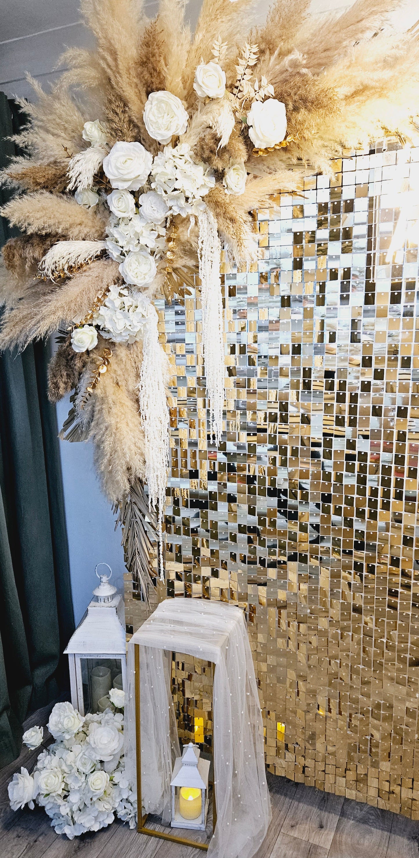 Gold Shimmer Wall