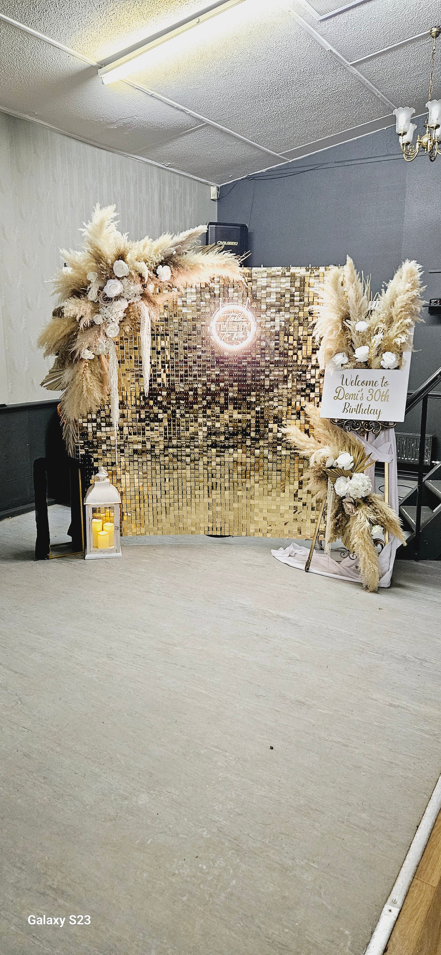 Gold Shimmer Wall