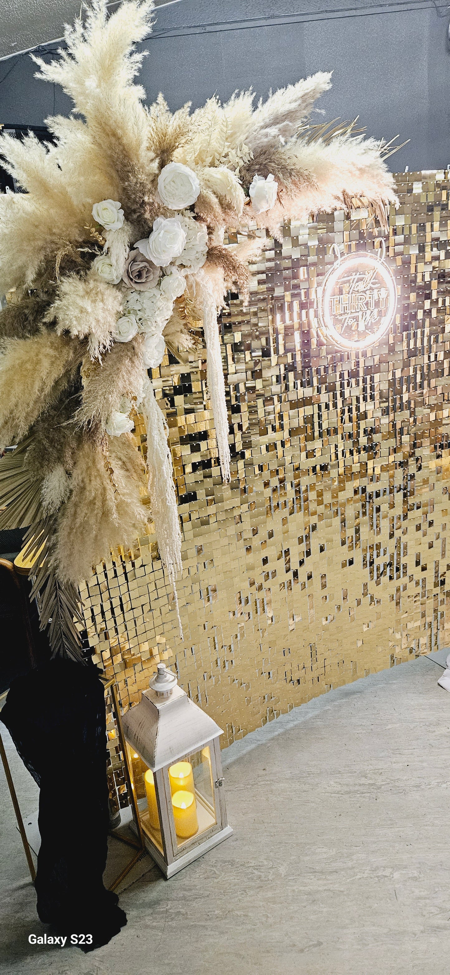 Gold Shimmer Wall