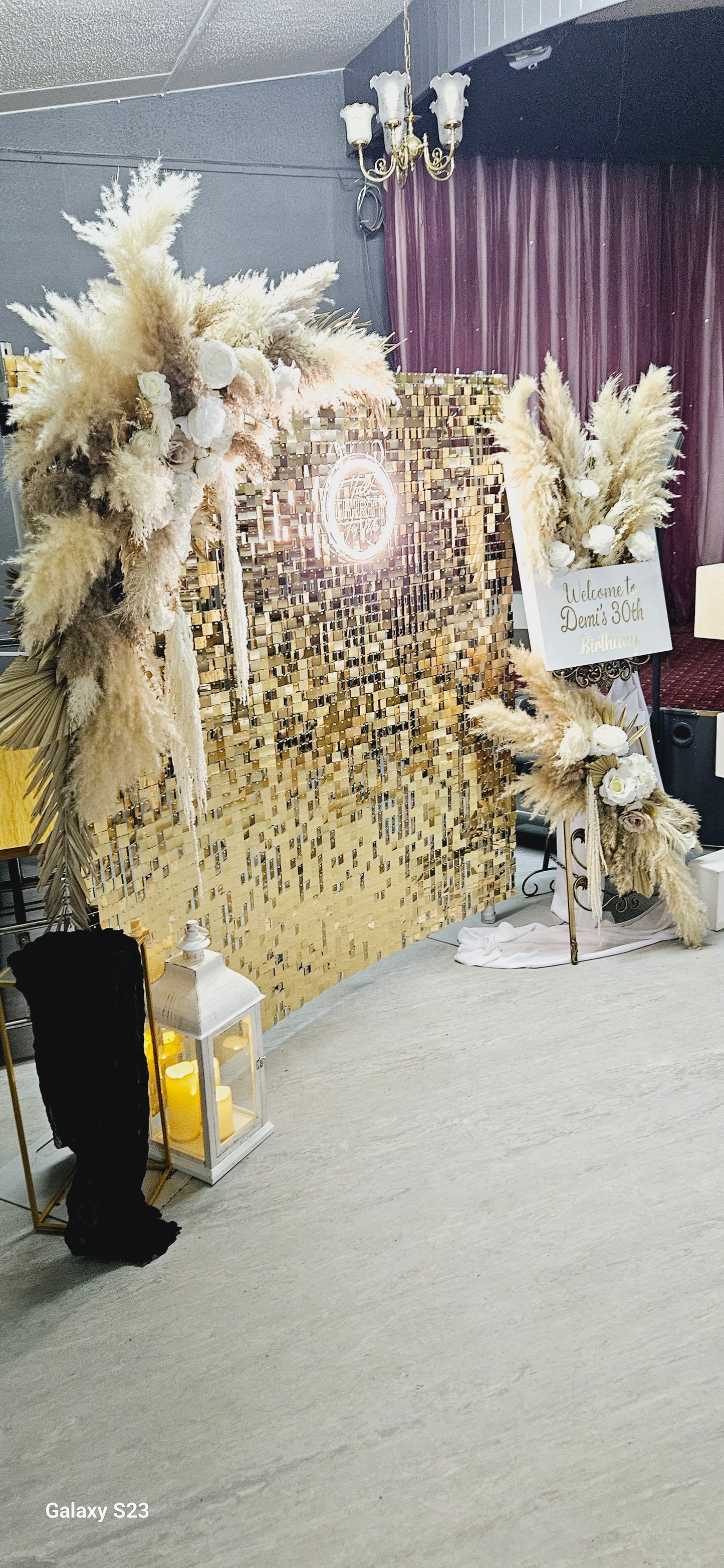 Gold Shimmer Wall