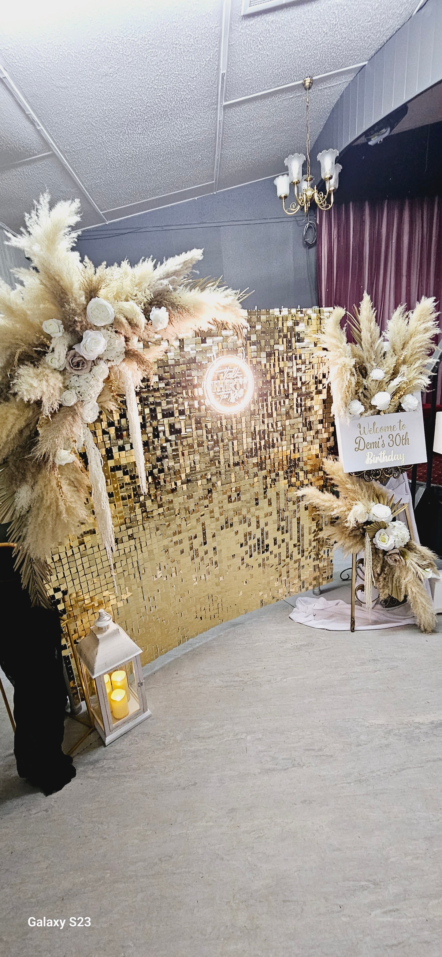 NEW Gold Shimmer Wall