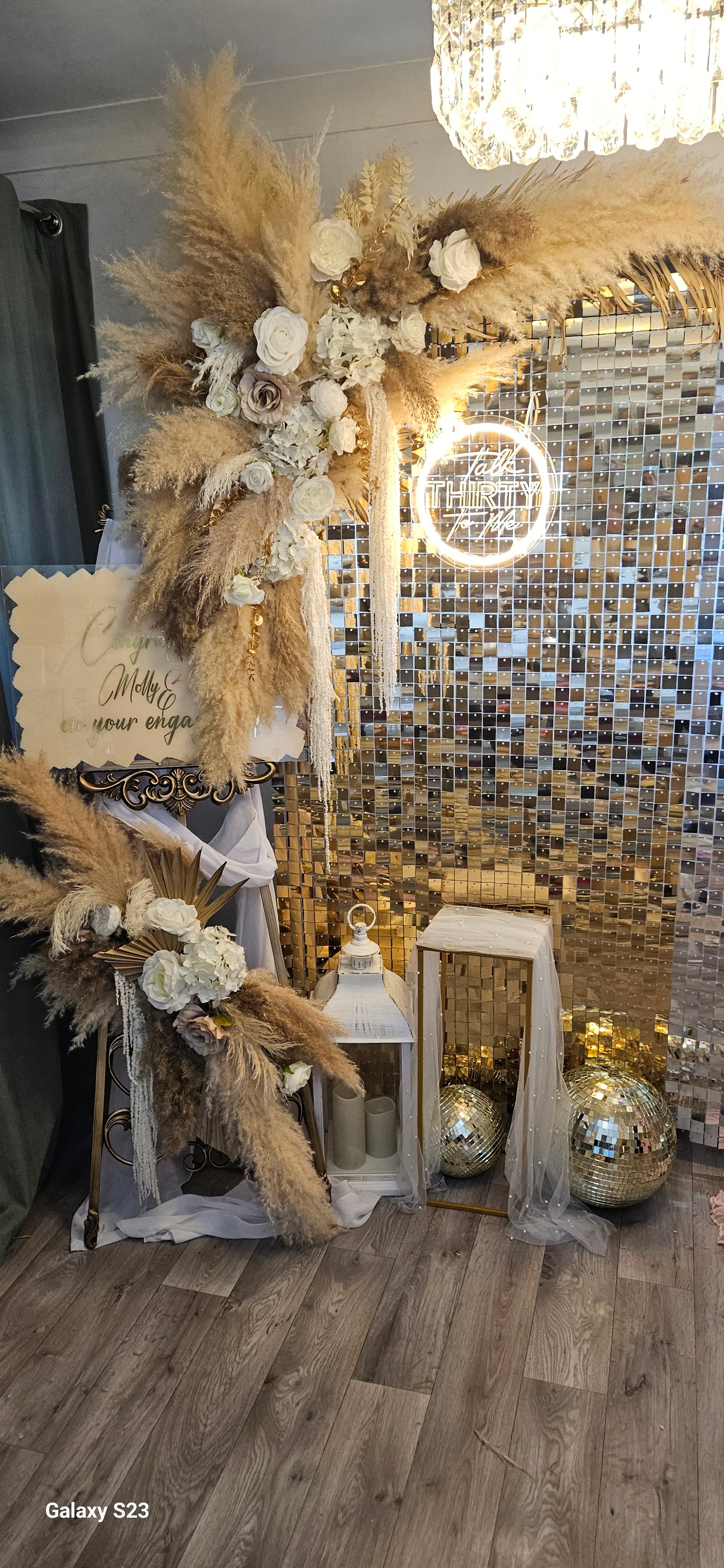 Gold Shimmer Wall