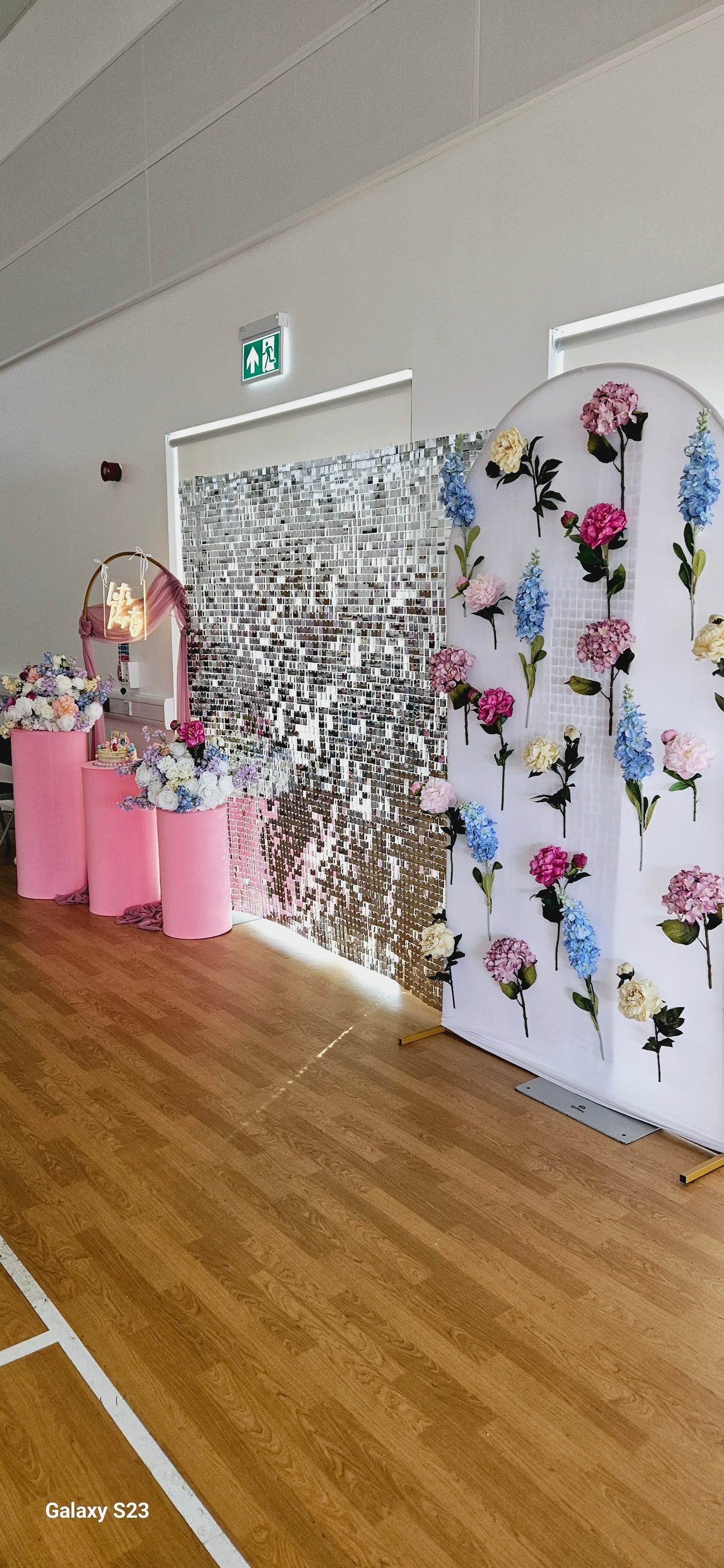 Shimmer Wall & Bloom Bar Combo
