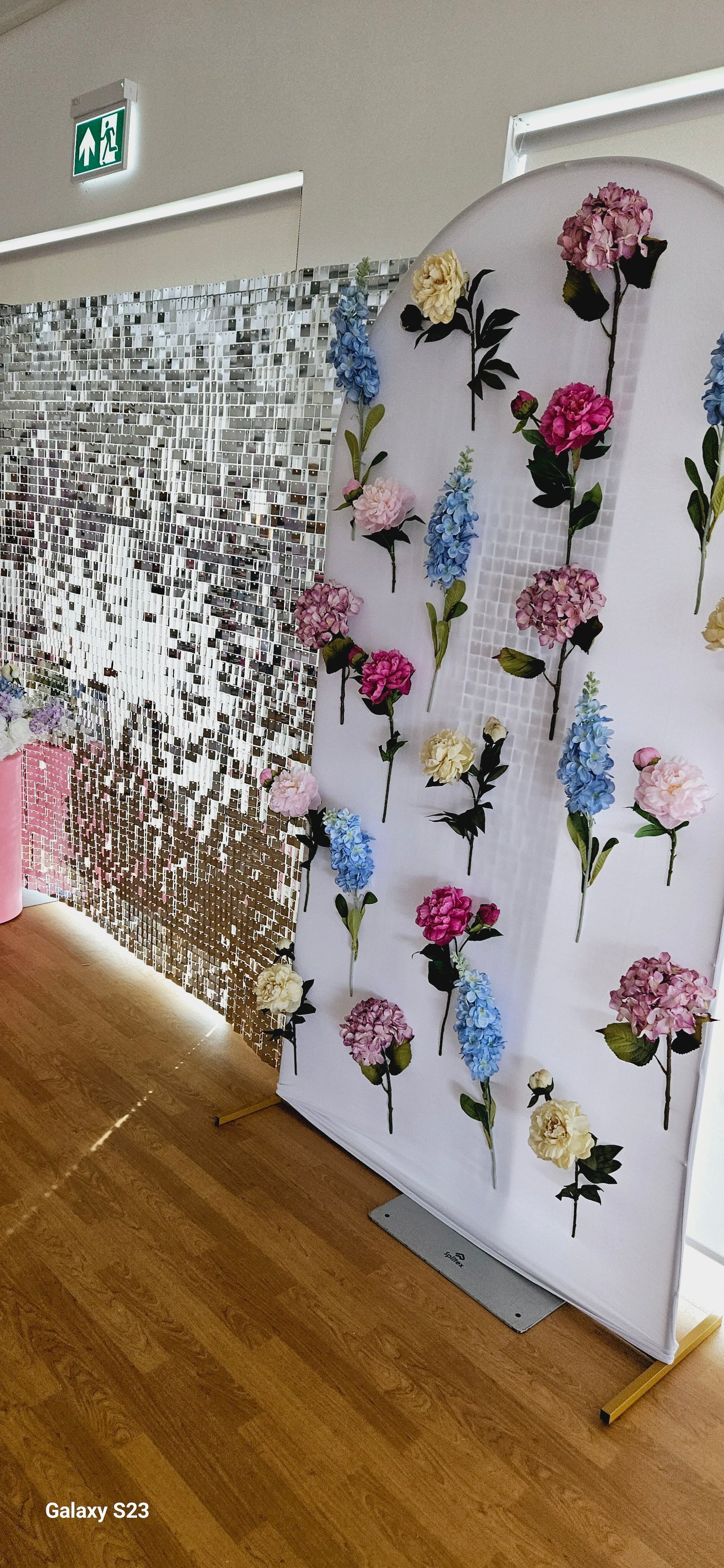 Shimmer Wall & Bloom Bar Combo