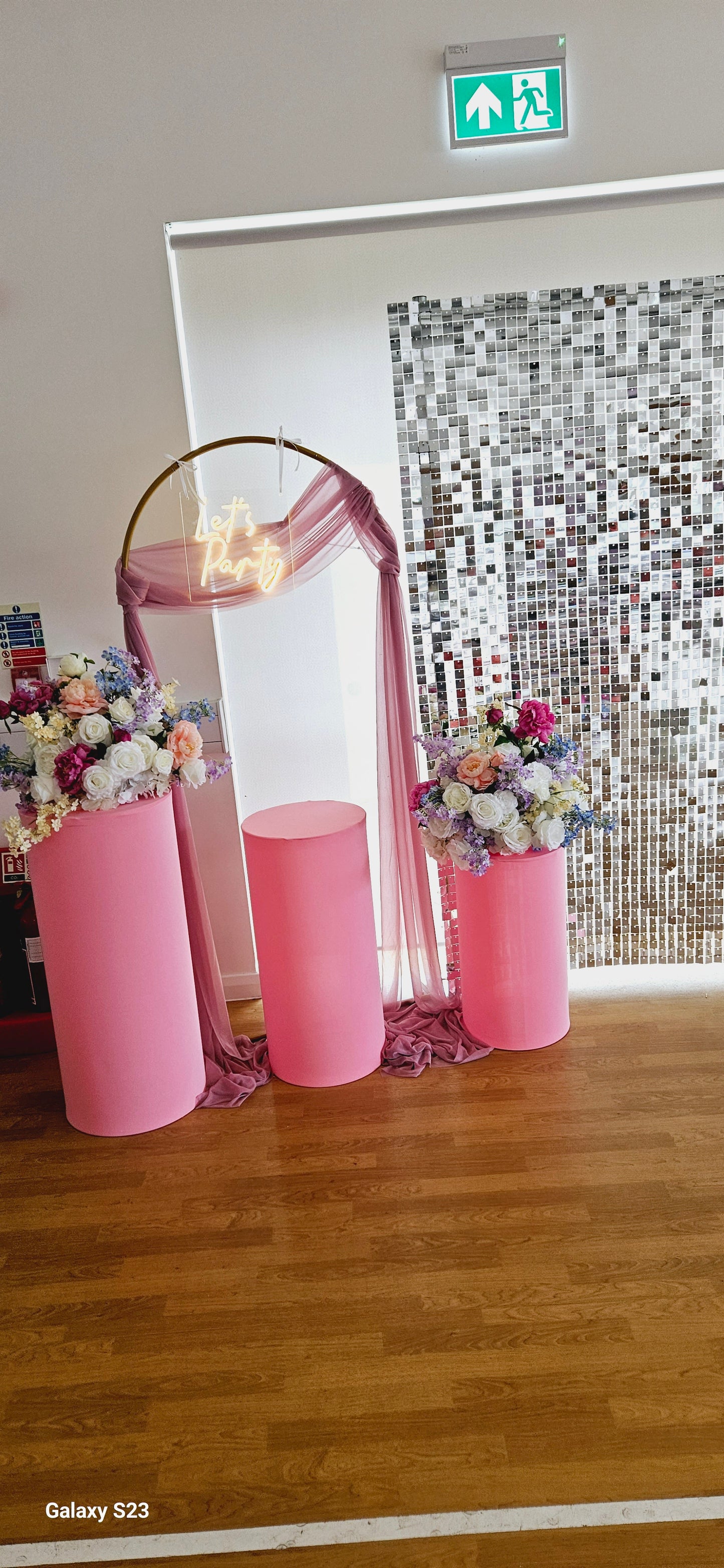 Shimmer Wall & Bloom Bar Combo