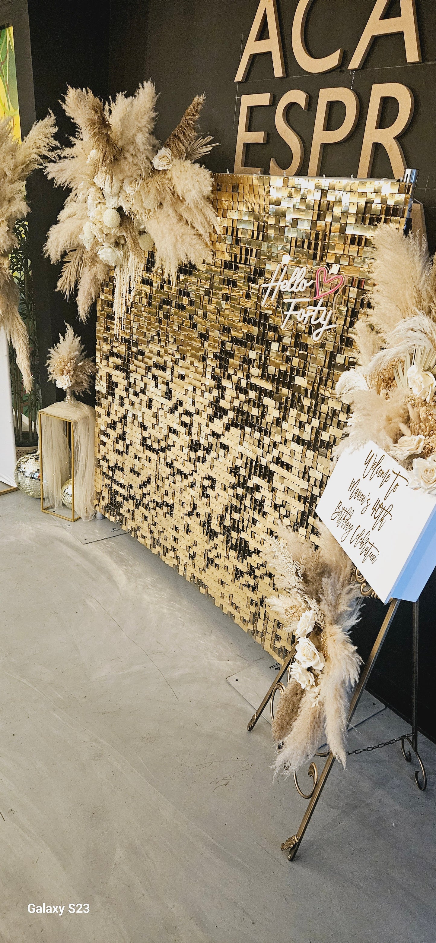 Gold Shimmer Wall