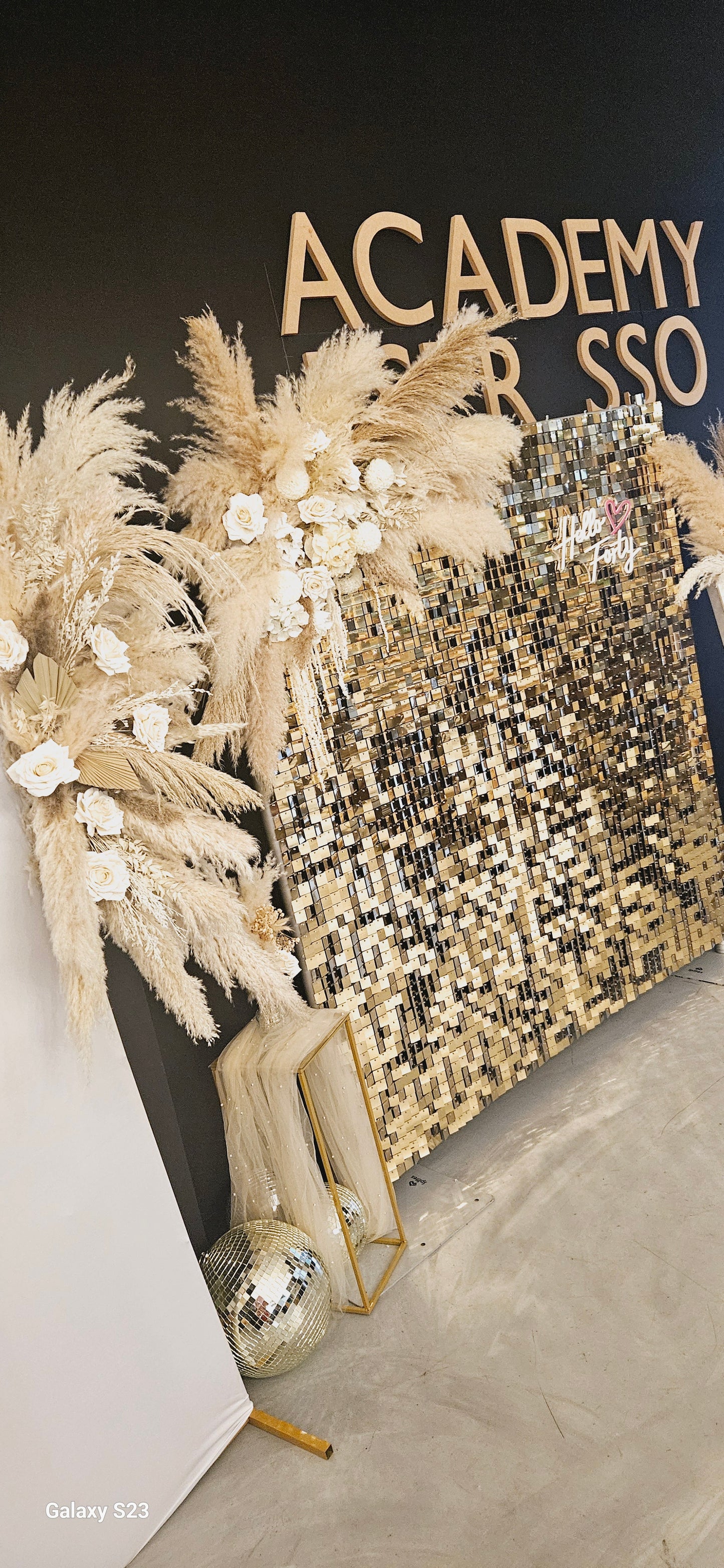 Gold Shimmer Wall
