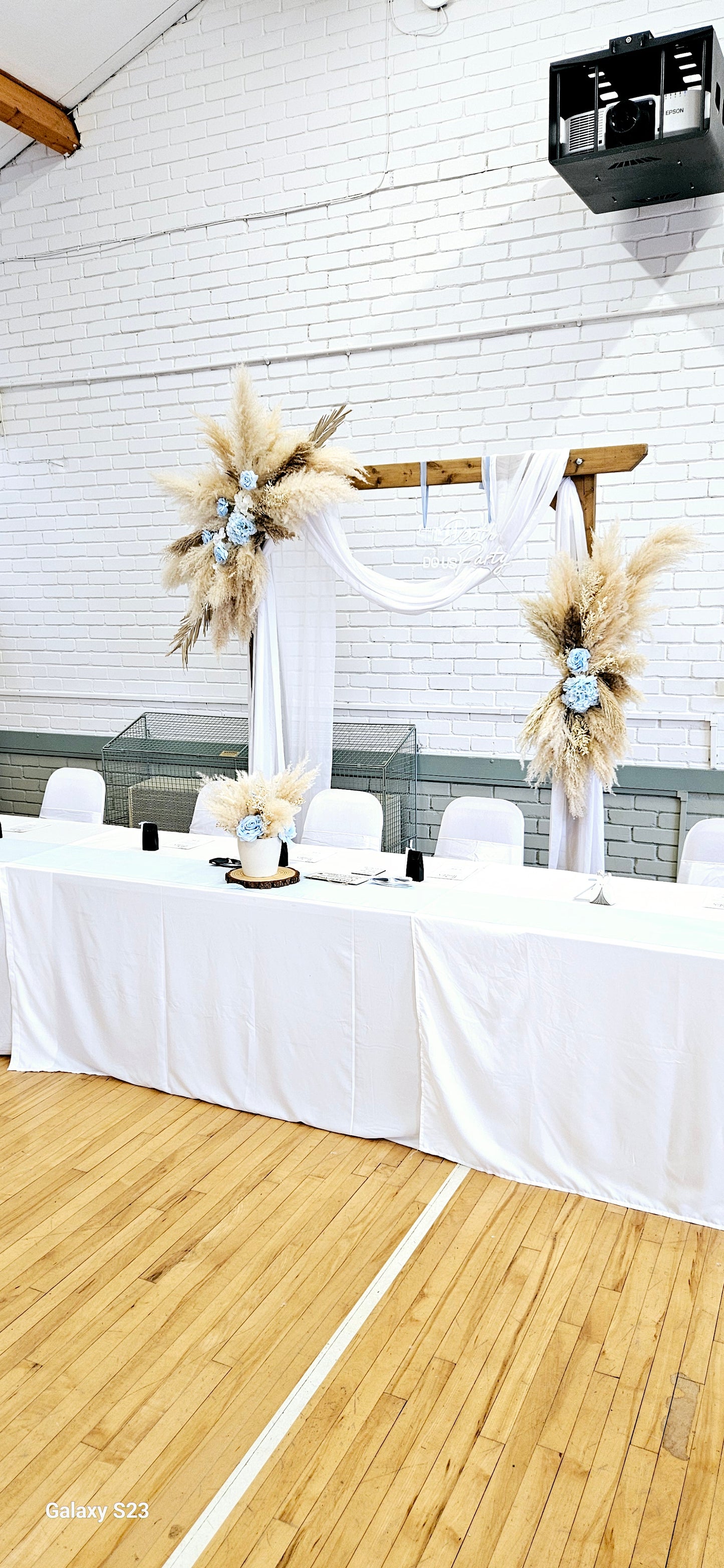 Wooden or Metal Arch