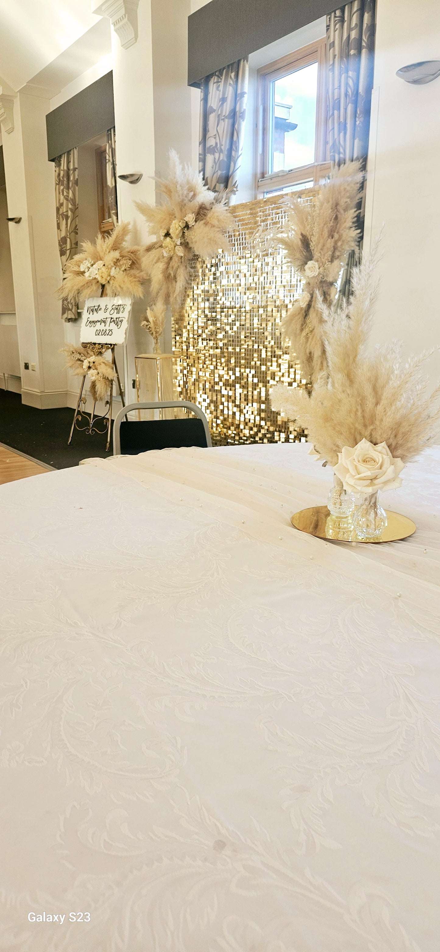 Gold Shimmer Wall