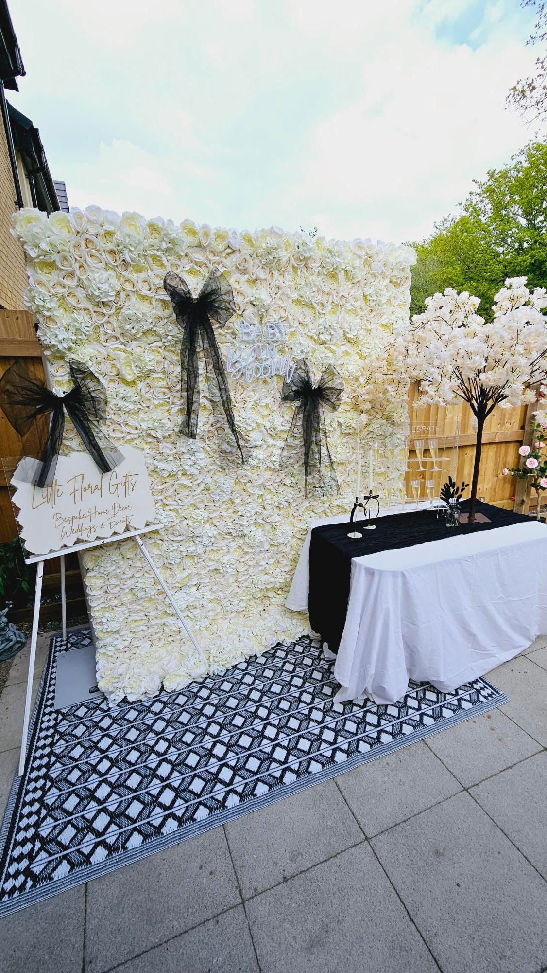 Luxury Flower Wall Package - One Day Hire