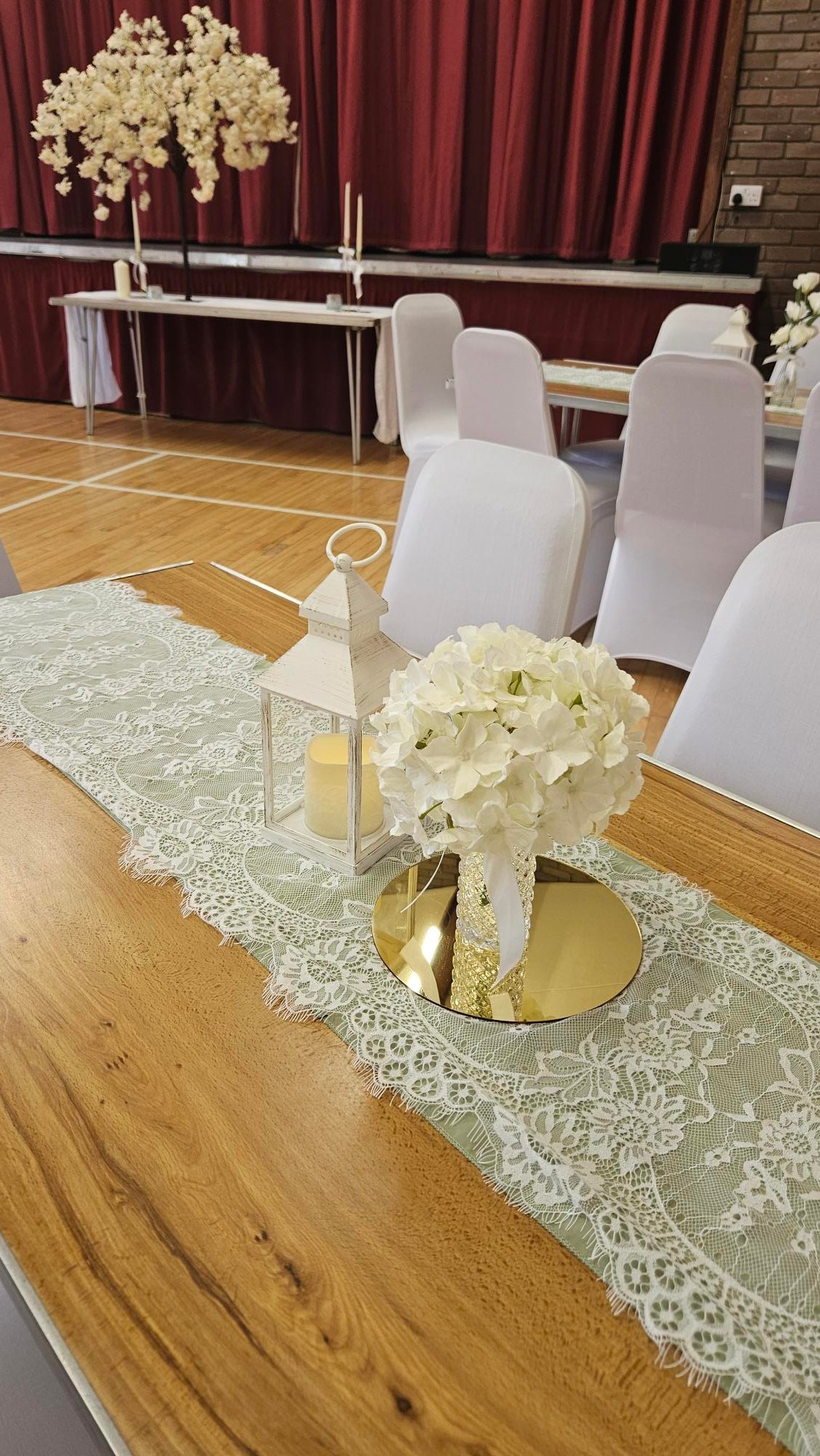 Small Centrepieces - One Day Hire (price per centrepiece)