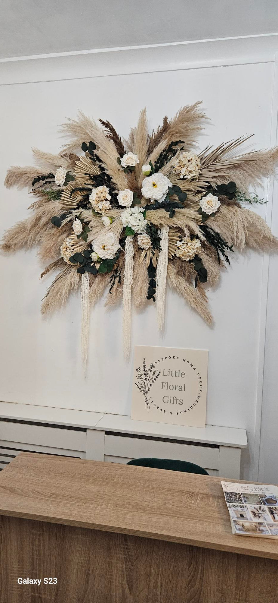 Pampas Wall Displays