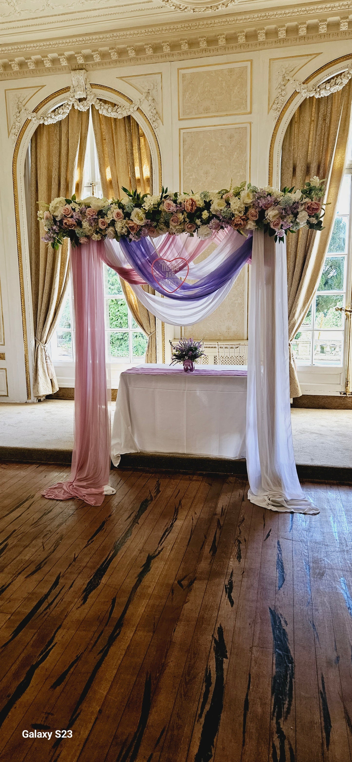Wooden or Metal Arch