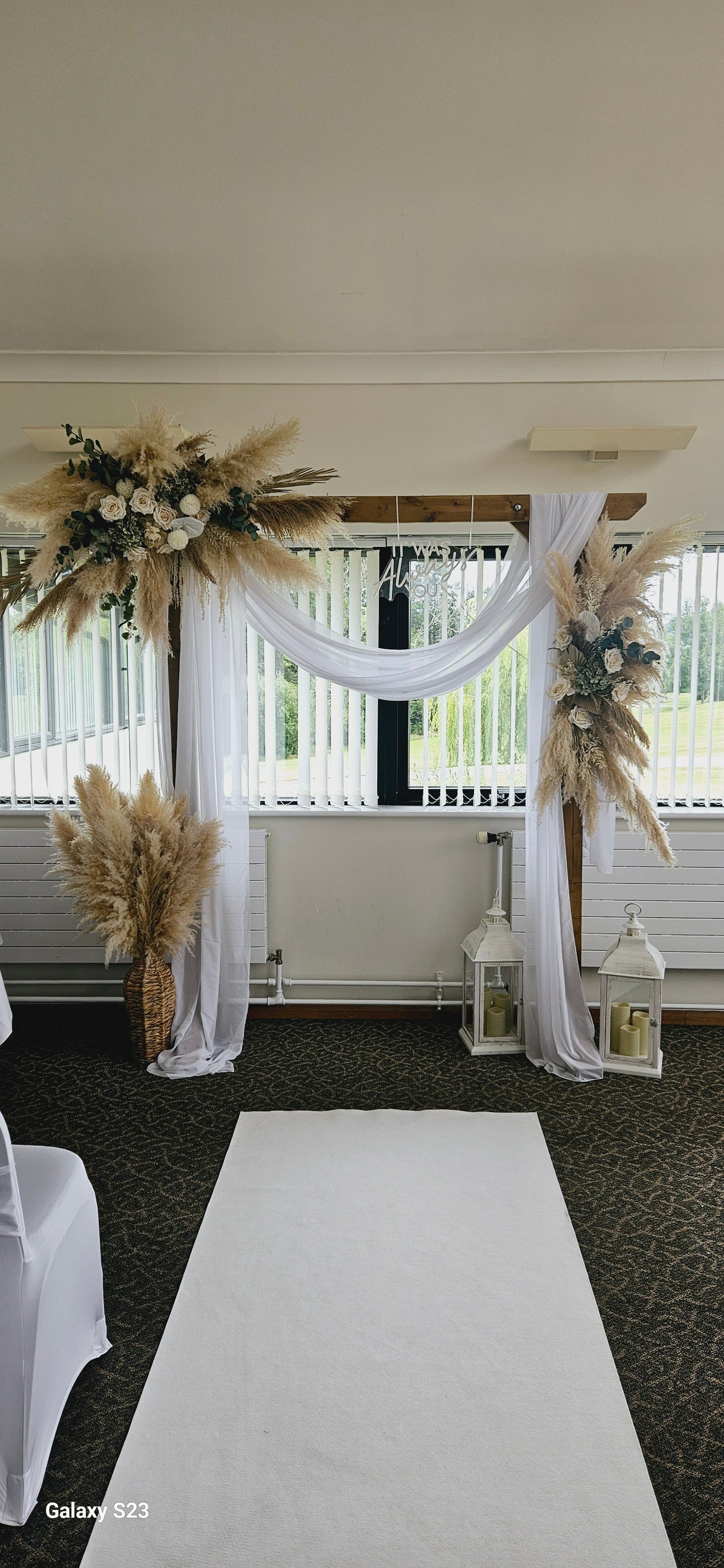 Wooden or Metal Arch